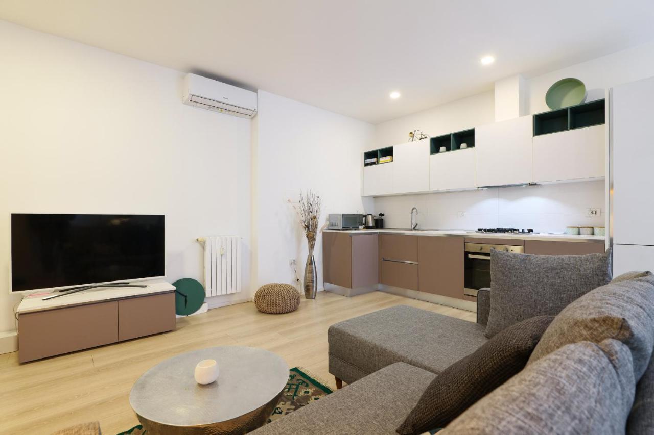 Primopiano - Savona Lägenhet Milano Exteriör bild