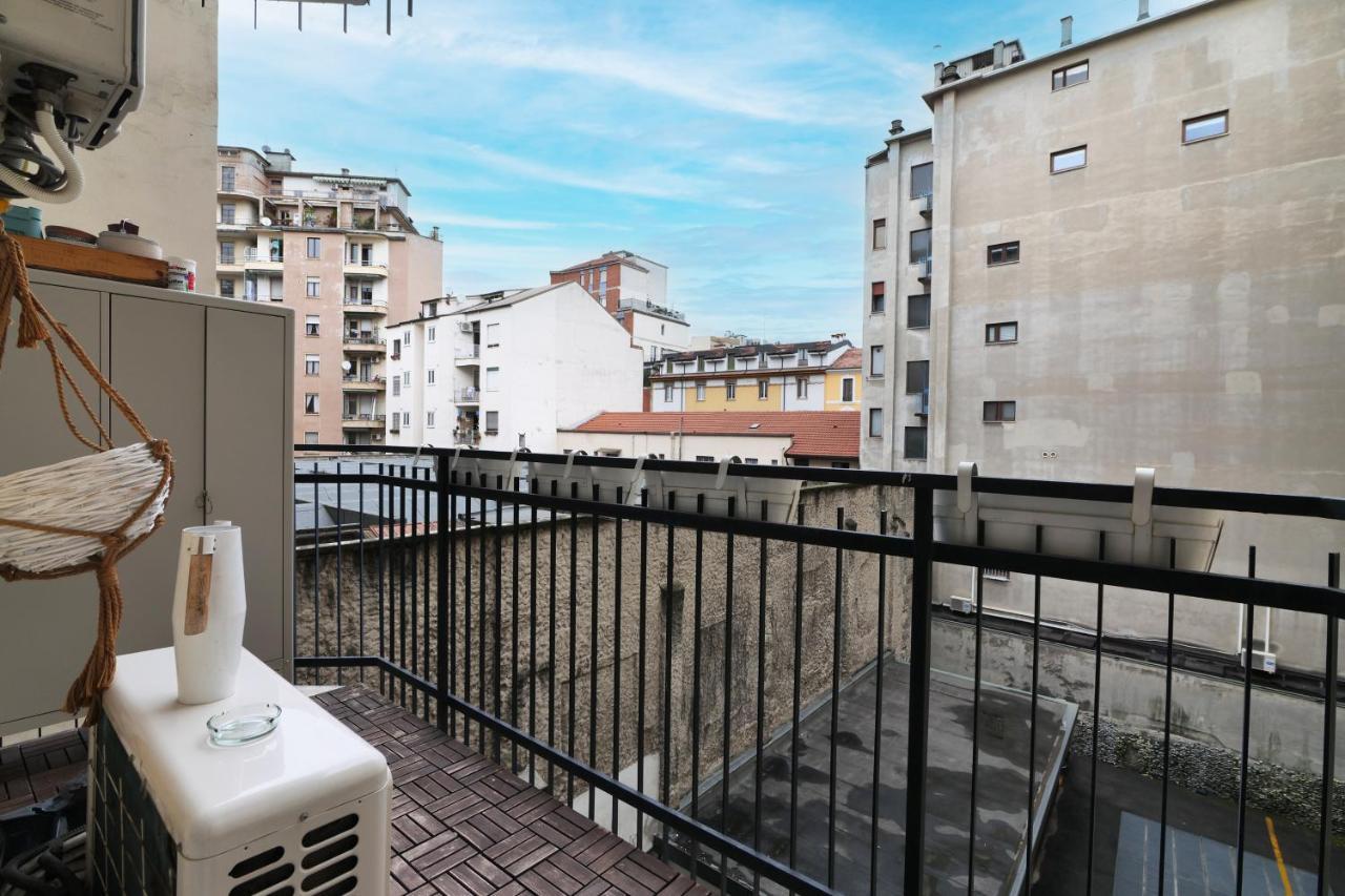 Primopiano - Savona Lägenhet Milano Exteriör bild