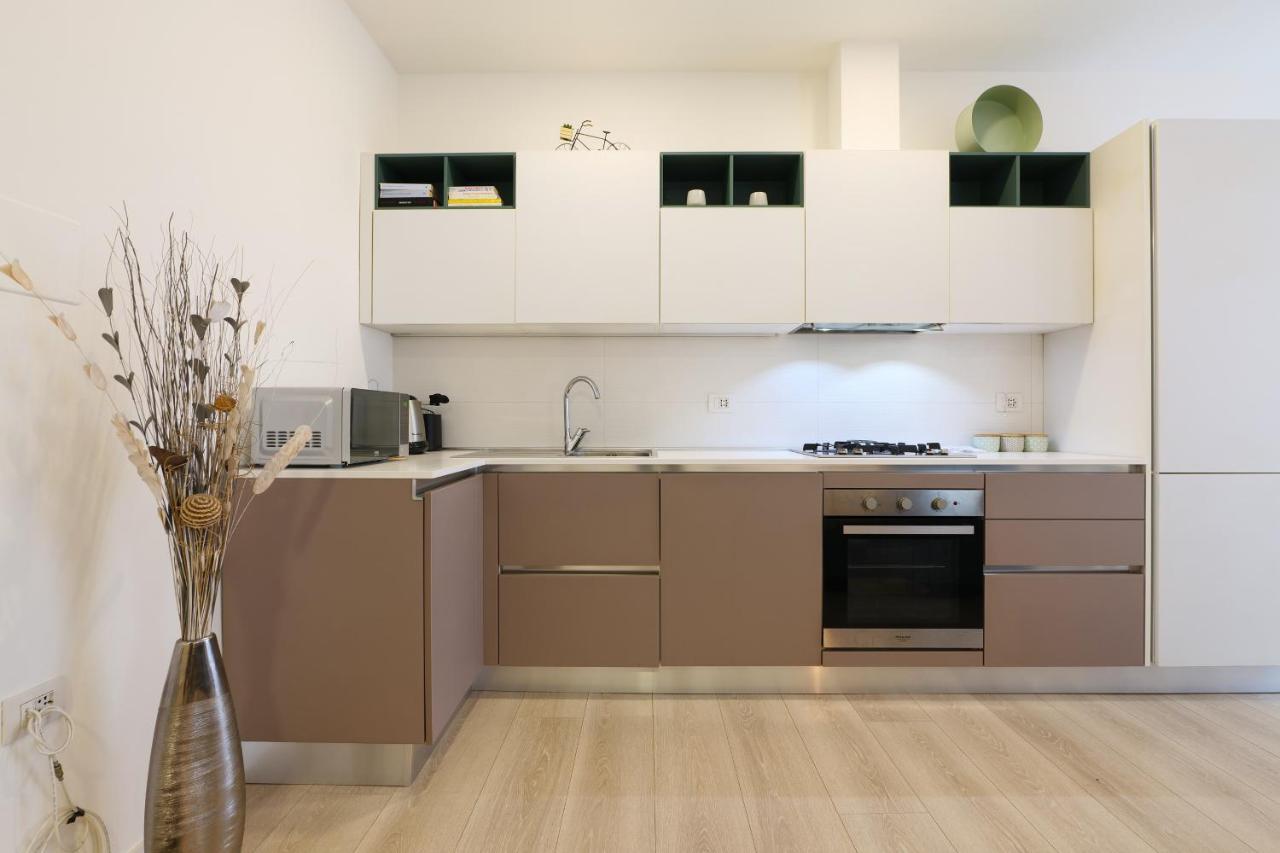 Primopiano - Savona Lägenhet Milano Exteriör bild