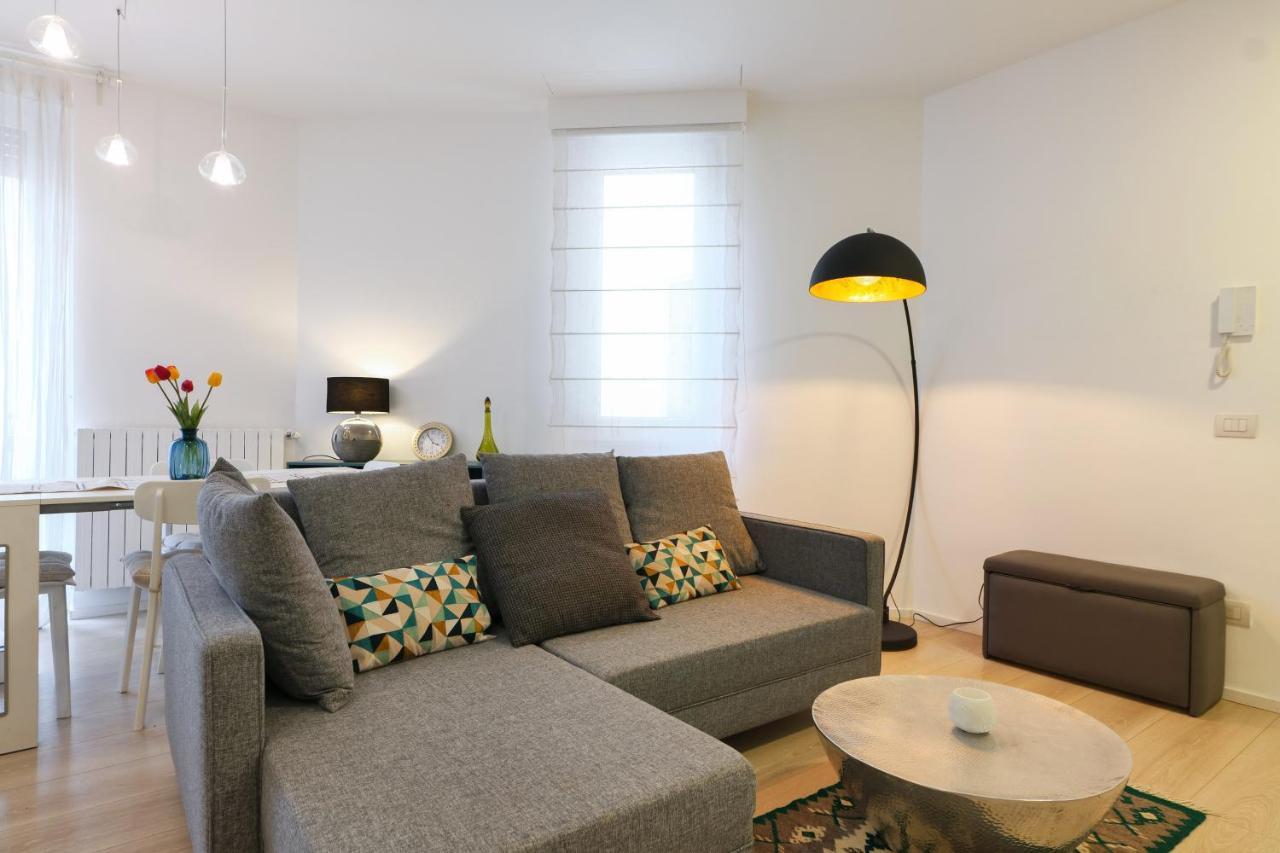 Primopiano - Savona Lägenhet Milano Exteriör bild